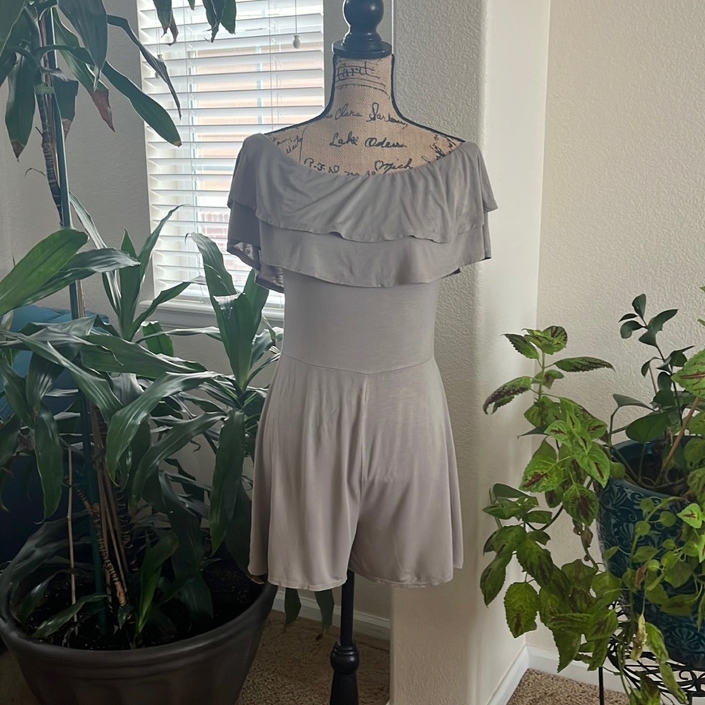 Mikey & Joey Romper Green Size L. Stretchy Materi… - image 1